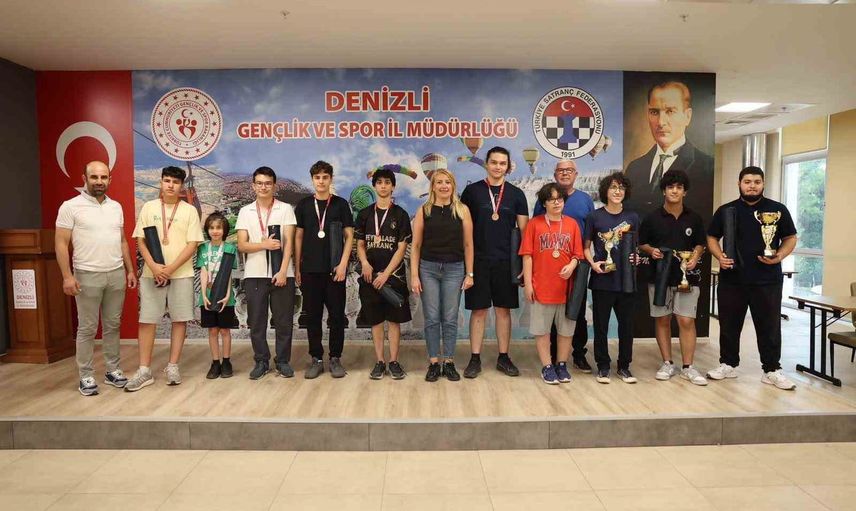 merkezefendi’de zafer haftası turnuvaları sona erdi