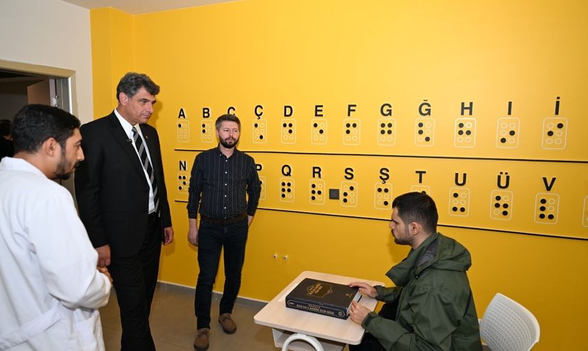 Başkan Kocaman yetenekleri keşfe çıktı: Gonca Engelsiz Yaşam Merkezi'nde atölye ve sohbet