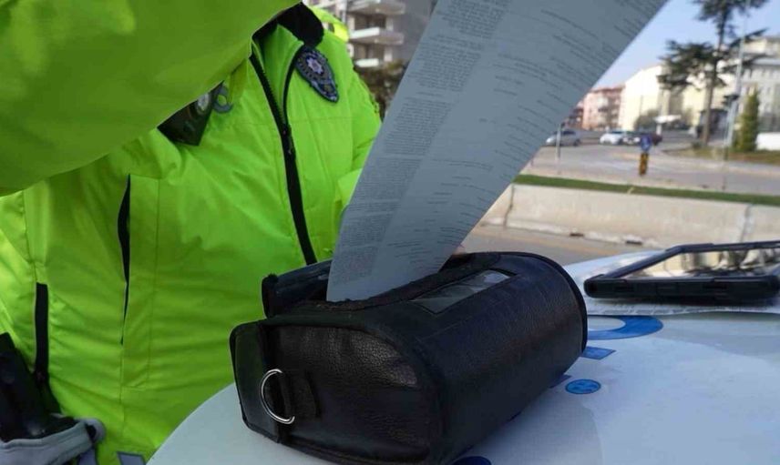Dron kaydı ehliyetsiz sürücünün planını bozdu