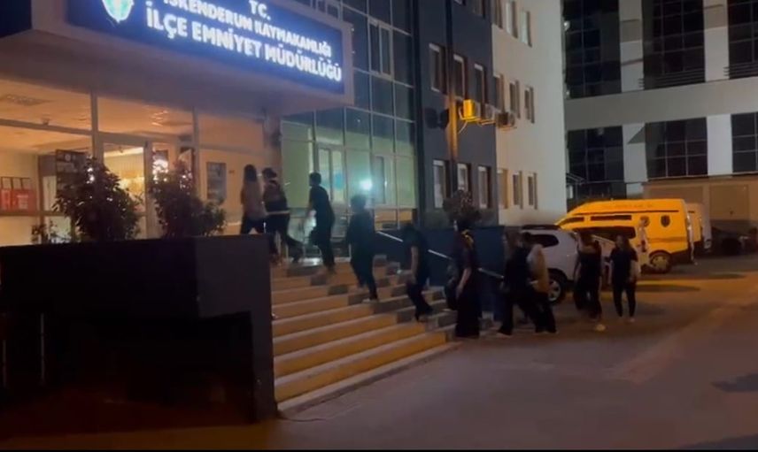 Hatay'da spa denetimleri, ruhsat ve hijyen eksikleriyle 9 yabancının izinsiz çalışması ortaya çıktı