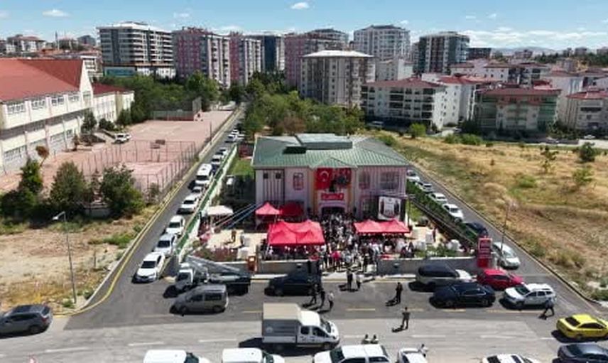 Kırıkkale'de çocukların ilk adımı: Pevrul Kavlak Gündüz Bakımevi açıldı