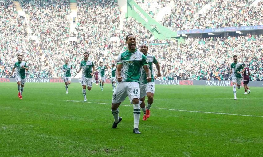 Bursaspor rüzgârı: Halil Akbunar ile Lynford Sackey Baker fark yarattı