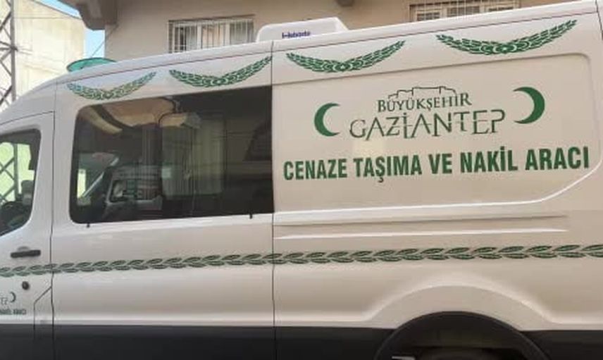 Gün ortasında pompalı tüfekle eşini öldürdü, sokakta dört kişiyi yaraladı