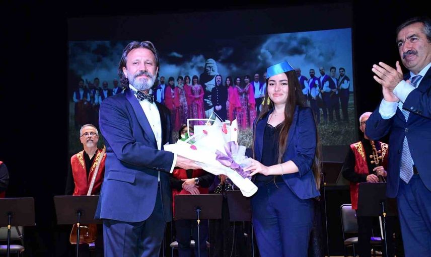 Cengiz Dağcı anısına Eskişehir'de Türk dünyası ezgileriyle anma gecesi