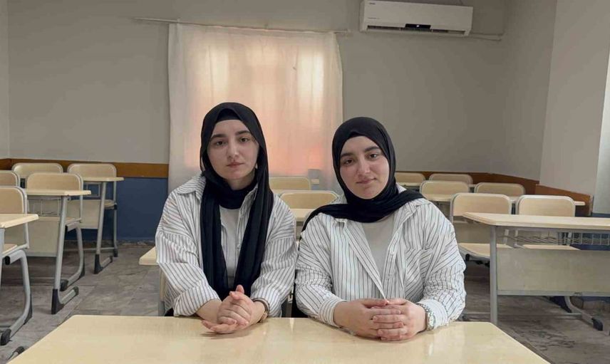 İkizlerin beraber yazdığı başarı: Van tıp fakültesine birlikte kabul edildiler