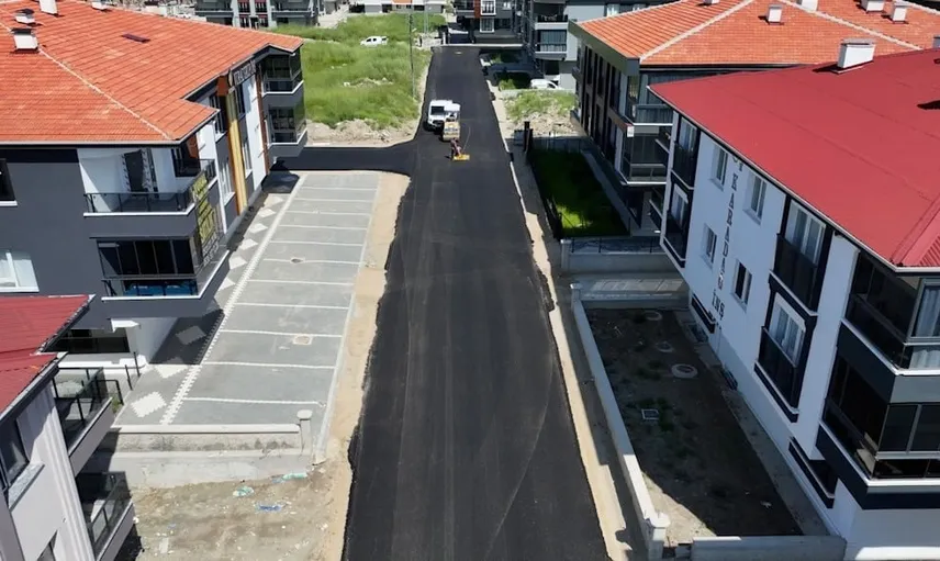 Sincan’ın 15 mahallesinde 202 bin metrekarelik yol yenilendi