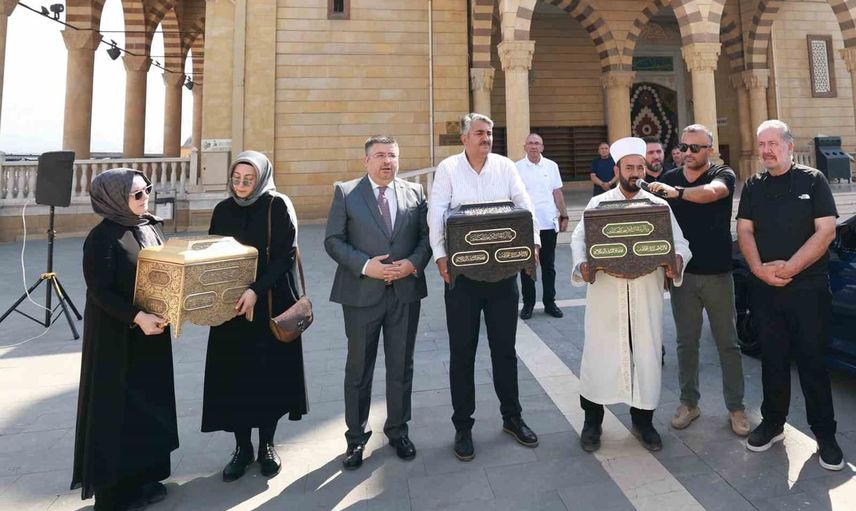 Kahramanmaraş'ta mukaddes emanetler sergisi: Kâbe örtüleri ve asr-ı Saadet yadigarları