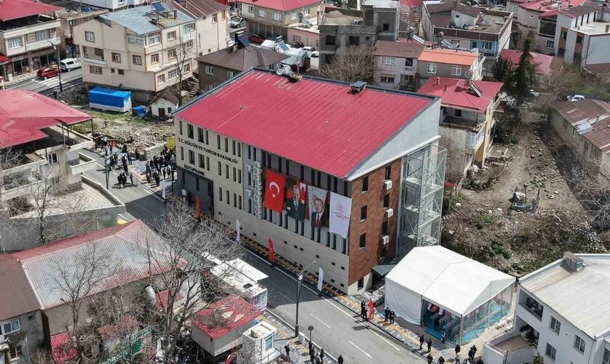 Andırın'da kütüphane gençlerin sınav mesaisi için haftanın 7 günü açık