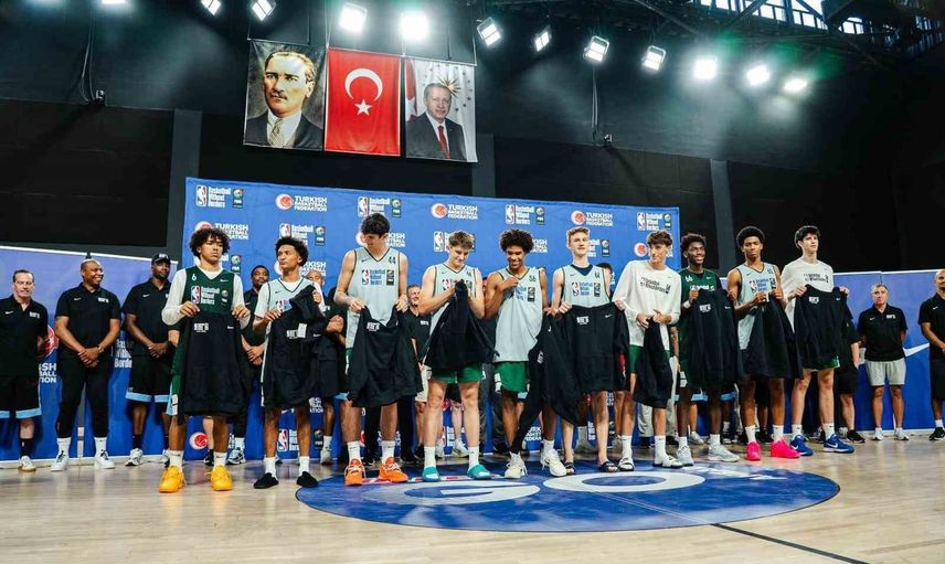 BWB Next Up erkekler kampı İstanbul'da sona erdi, gençler all-star vizesi aldı