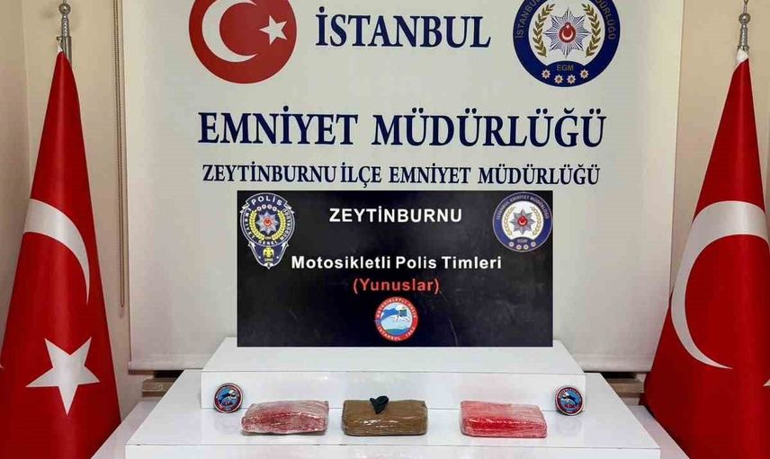 Zeytinburnu'da durdurulan araçta 6 kilo 650 gram kokain bulundu, iki şüpheli tutuklandı