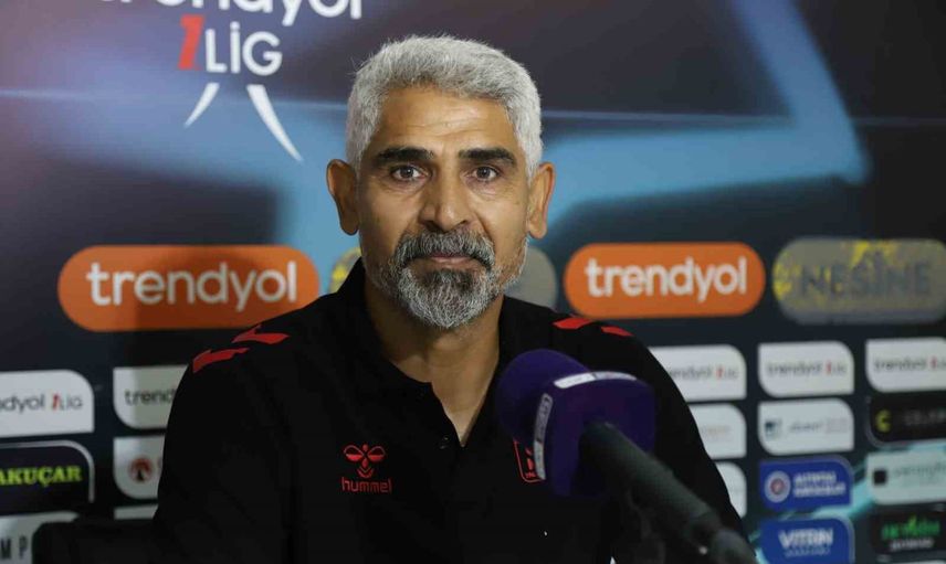 Sivasspor talihsiz gole rağmen bir puanla döndü; Bandırmaspor bitiricilik eksikliğini konuştu