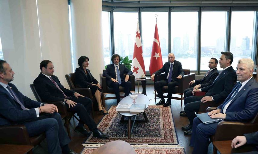Yeni temas turunda bölgesel gündem öne çıktı: Erdoğan Gürcistan başbakanı ile görüştü
