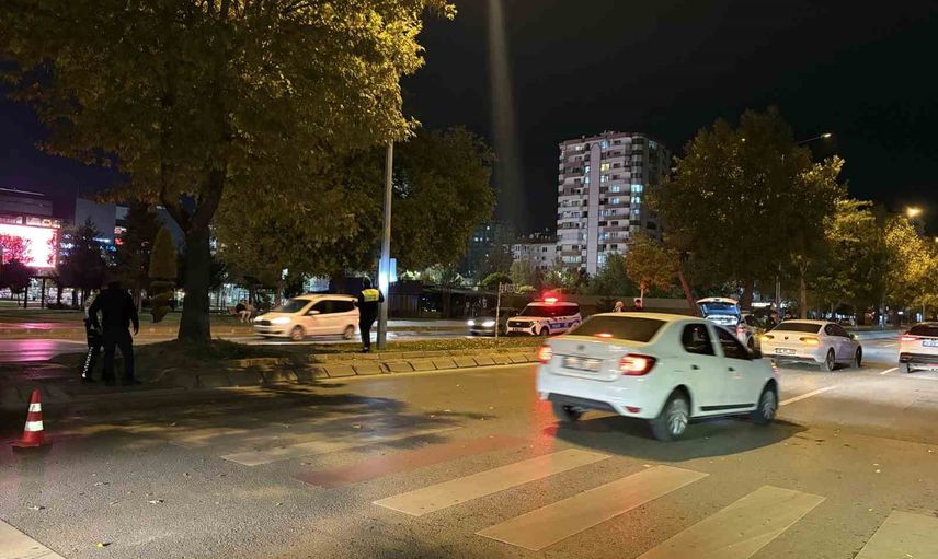 Kocasinan'da karşıya geçmeye çalışan üniversite öğrencisi ağır yaralandı