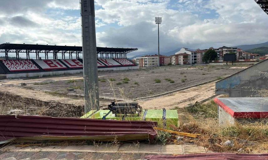 Edebali stadı'nda belirsizlik: 12 yıllık bekleyiş sürüyor