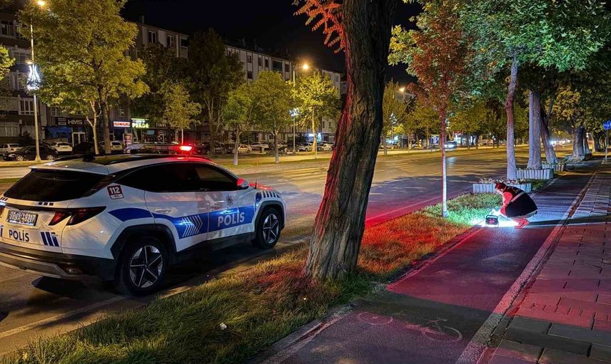 Otostopla aracına aldığı kişilerle tartışan sürücü kalbinden bıçaklandı