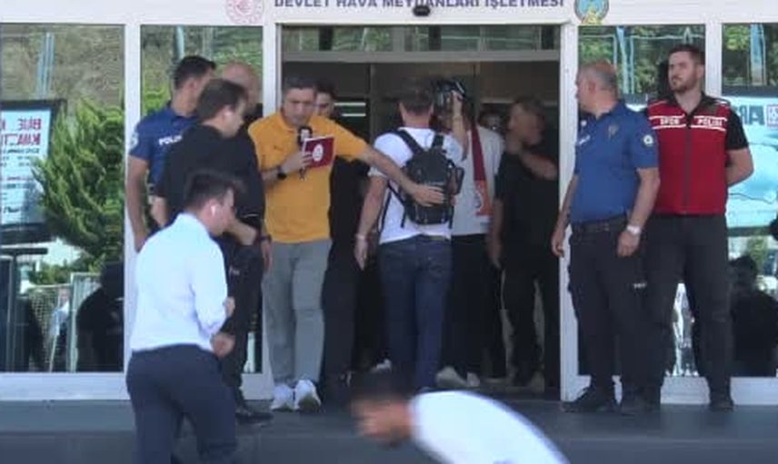 İstanbul'a inen Deniz Gül, Galatasaray forması için hazırlanıyor