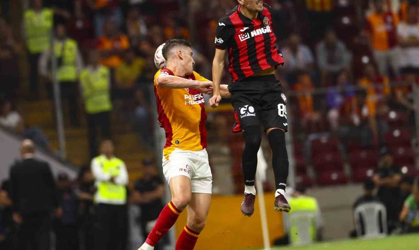 Galatasaray evinde Çorum FK'ya karşı ilk yarıda gol bulamadı