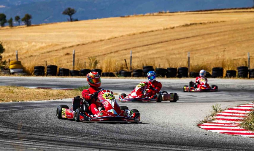 Genç pilotlar öne çıktı: Dynamic Racing Team Uşak’ta üç kategoride birincilik aldı