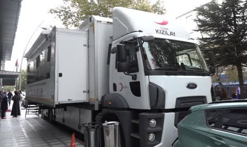 Medilines ve Kızılay Elazığ'da kan bağışıyla dayanışma çağrısı yaptı