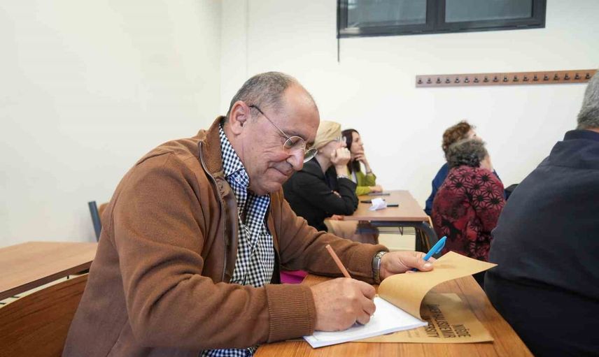 Yaş sınırı kalktı: Niğde'de 60+ tazelenme üniversitesi öğrencileri sıralara döndü
