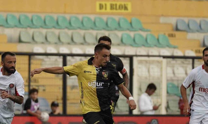 Erken dalgalanma eşitlikle sonuçlandı: İstanbulspor 1-1 Fatih Karagümrük