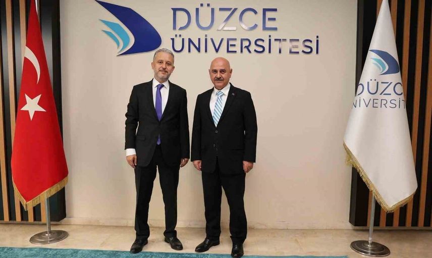 Sağlık müdürü Yılmaz'dan rektör Sözbir'e kutlama ziyareti