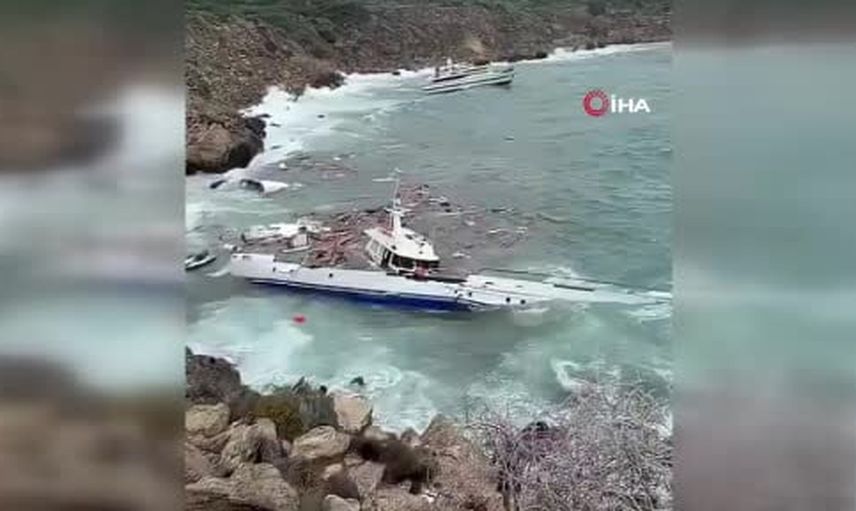 Fırtına sırasında kayalıklara çarpan yatın sahibi hayatını kaybetti