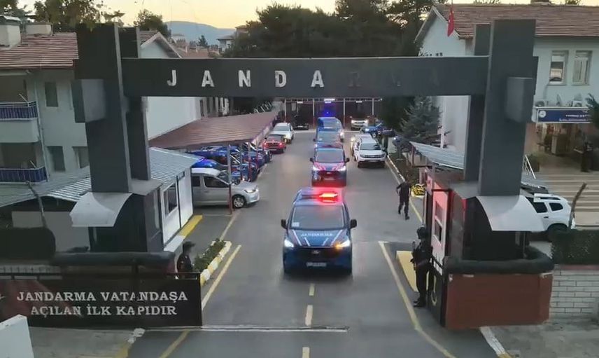 Tokat'ta üç ilçede eş zamanlı operasyon: bonzai ve silah ele geçirildi