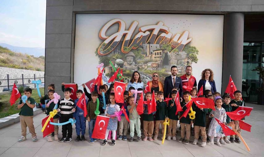 Gastronomievi'nde kömbe kokuları eşliğinde cumhuriyet coşkusu