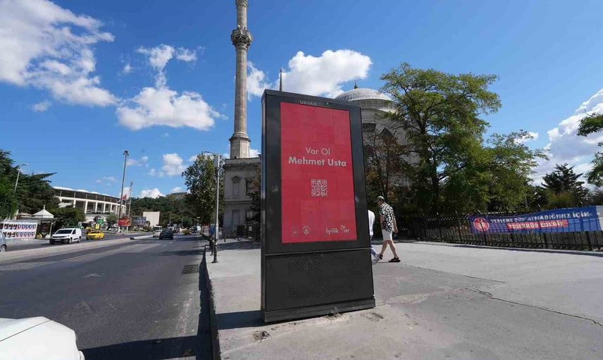 Şehir merkezlerinde İyilik Var merakı: billboardlarda karekodlu mesajlar konuşuluyor