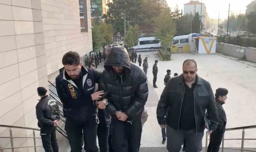 Eskişehir merkezli operasyonda banka hareketleriyle bağlantılı 86 şüpheli adliyede