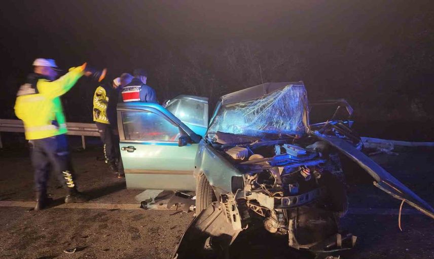 Düzce Akçakoca-Kocaali yolunda kafa kafaya çarpışma: 5 kişi yaralandı
