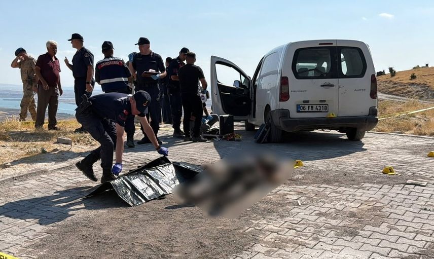 Adıyaman Ali Dağı'nda mezarlık kenarında cinayet şüphesiyle erkek cesedi bulundu