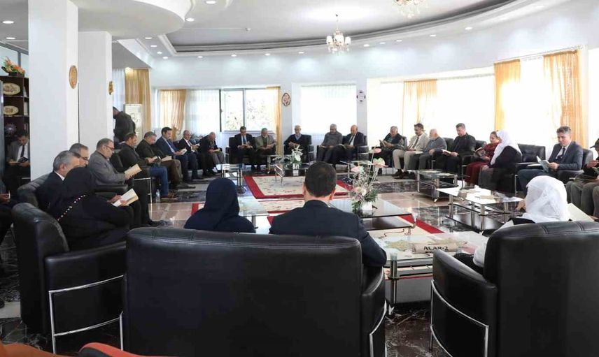 Büyüklerle bir kitap yolculuğu: Elazığ'da 'İyilik Var' buluşması