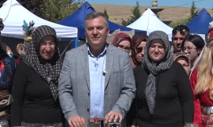Çubuk'ta turşu coşkusu festivalin ilk günü renkli anlara ev sahipliği yaptı