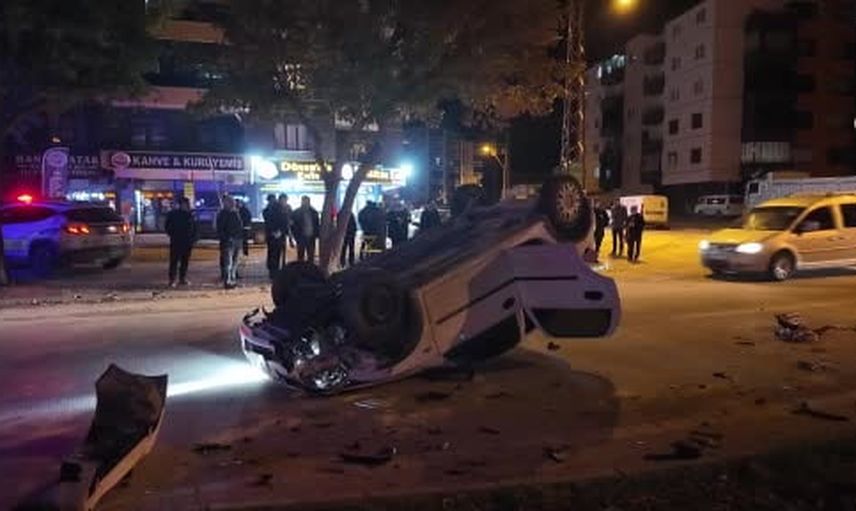 Gece yarısı Karatay'da kaza: bir araç takla attı