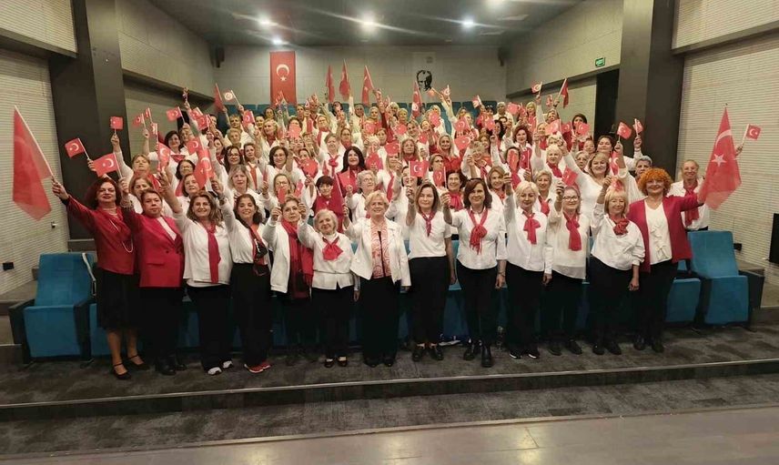 Nilüfer kadın korosu cumhuriyet coşkusuyla Kahramanmaraş ve Girne’ye gidiyor