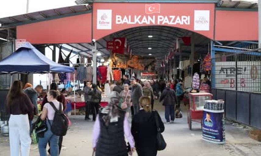 Edirne’nin pazarına komşu hareketi: Bulgaristanlı alışverişçilerin gelişi esnafı canlandırdı