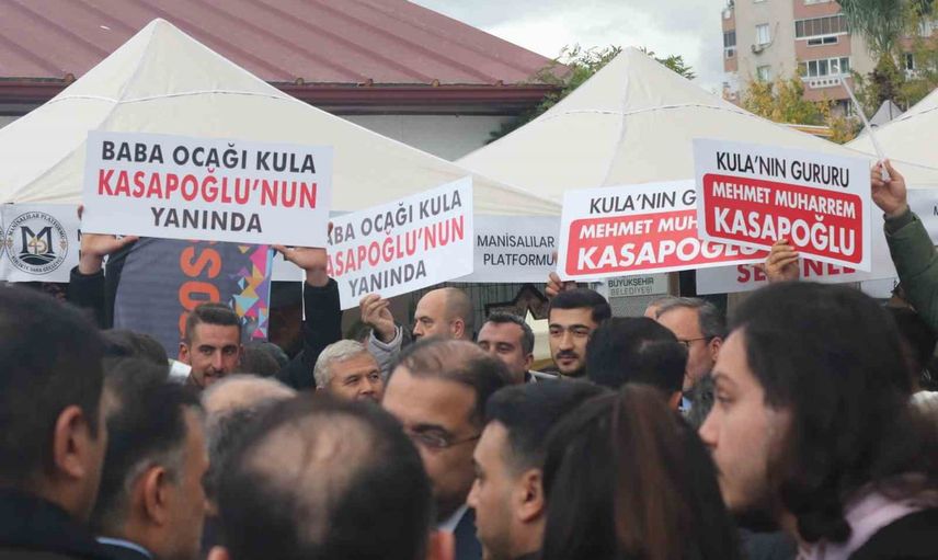Kasapoğlu: Manisa ile İzmir'in kardeşliğini Bornova'da bir kez daha gördük
