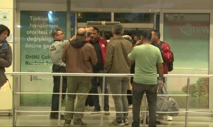 Gece inişi sonrası 4180 sefer sayılı uçakta yolcular ve mürettebat güvenle tahliye edildi