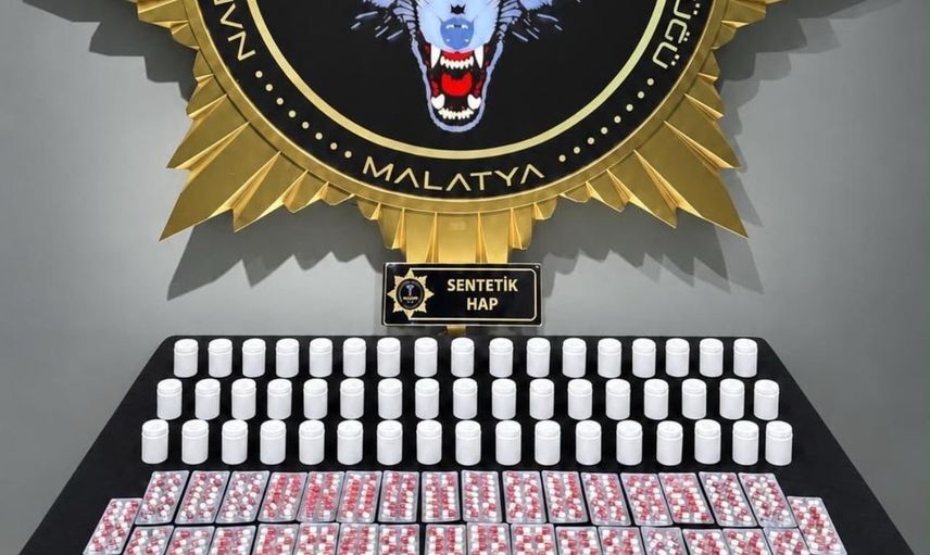 Malatya'da narkotik takibi üç şüpheli ve 3 bin 601 sentetik ecza ile sonuçlandı