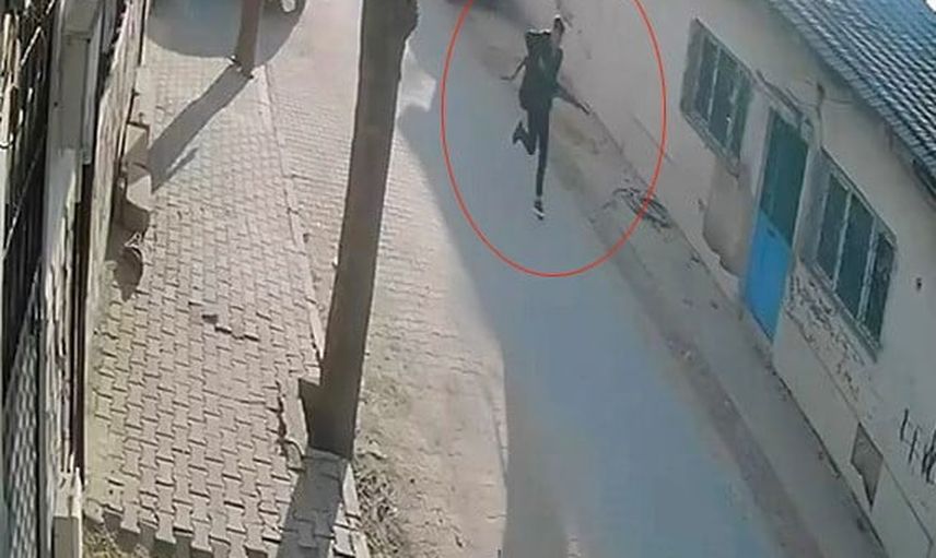Okul önünde silahlı saldırı: Turgutlu'da iki öğrenci ağır yaralandı