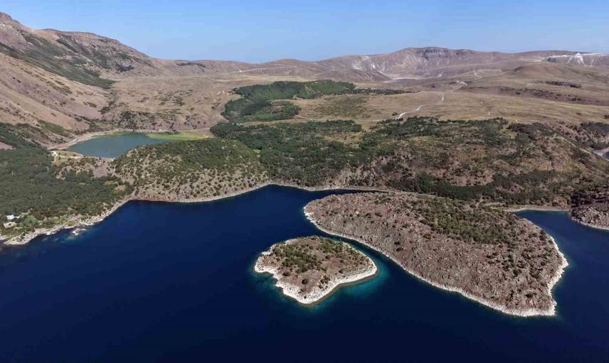 Nemrut kalderası milli parkı ve jeotermal kaynaklar Bitlis turizmini sağlıkla dönüştürüyor