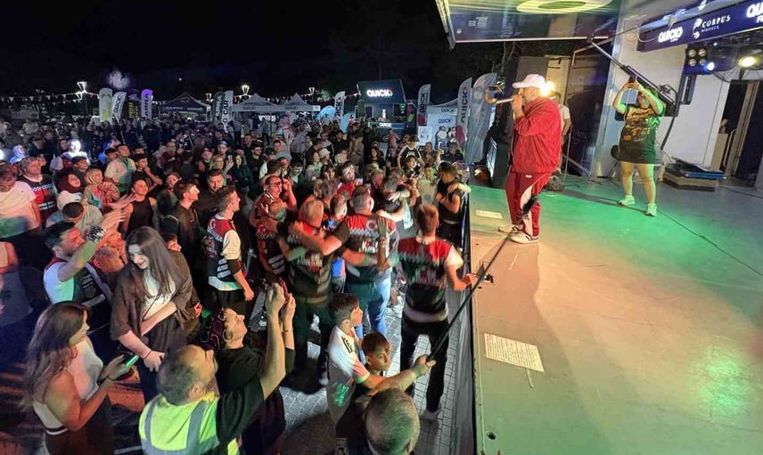 Tosya'da motofest coşkusu: motosiklet tutkunları ilçeyi doldurdu