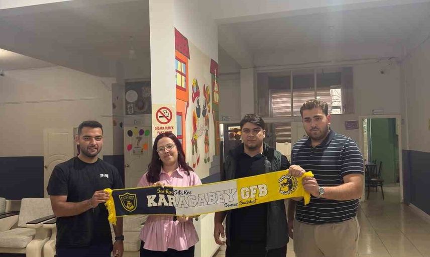 Dayanışma elini uzattılar: Karacabey GFB'den öğrencilere kırtasiye ve erzak desteği