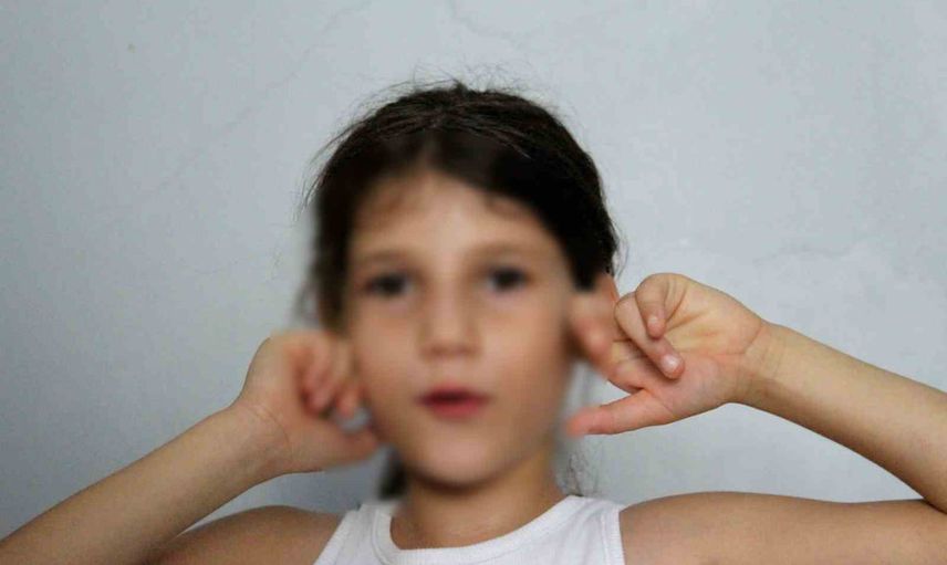 Sessizliğe mahkum Ayşegül'ün umut bekleyişi: 220 bin liralık cihaz için çağrı