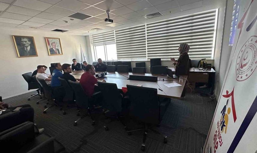 Tekirdağ'da koruyucu aile hizmet modeline dair bilgilendirme programı düzenlendi
