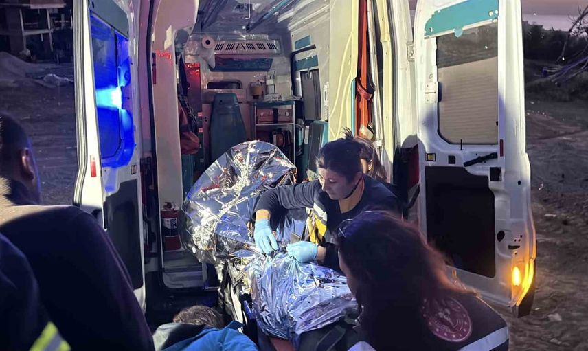 ÇOMÜ yerleşkesinde toprak kayması: 2 işçi kurtarıldı