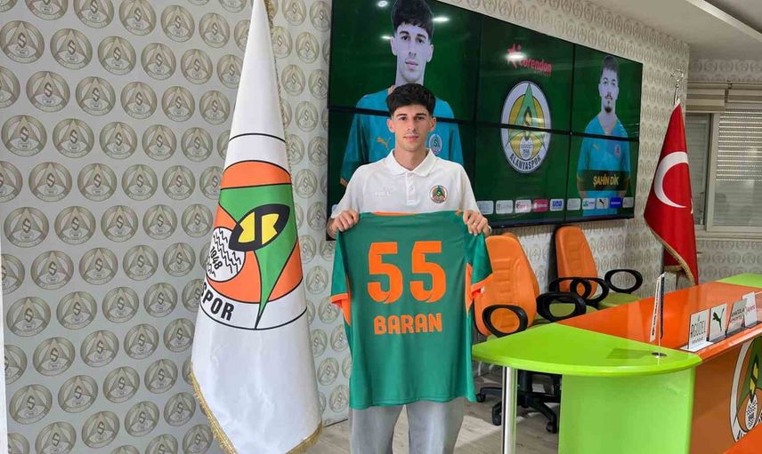 Alanyaspor iki genç orta saha ile kadrosunu güçlendirdi