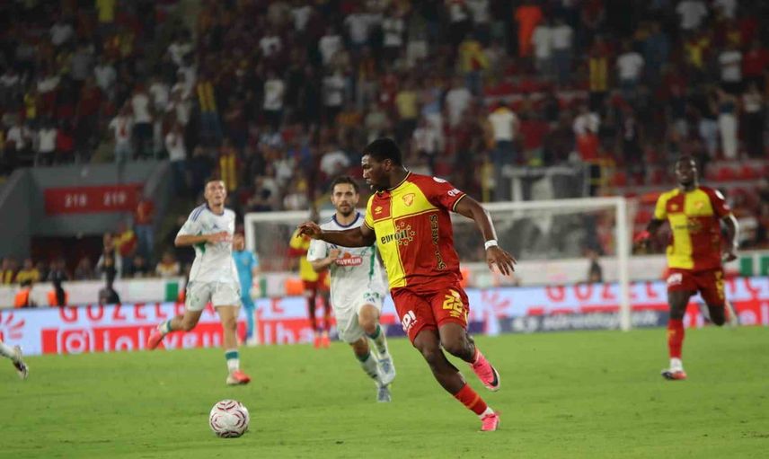Son anda gelen penaltı Göztepe'ye bir puan kazandırdı